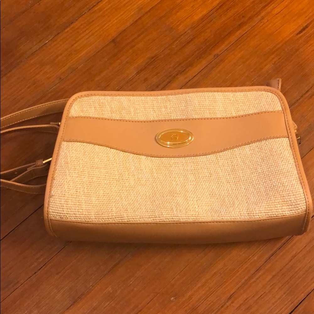 Etienne Aigner tan shoulder bag!